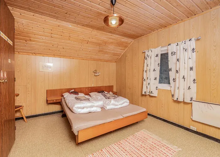 5 Bedroom Pet Friendly In Tatil Evi Vestnes